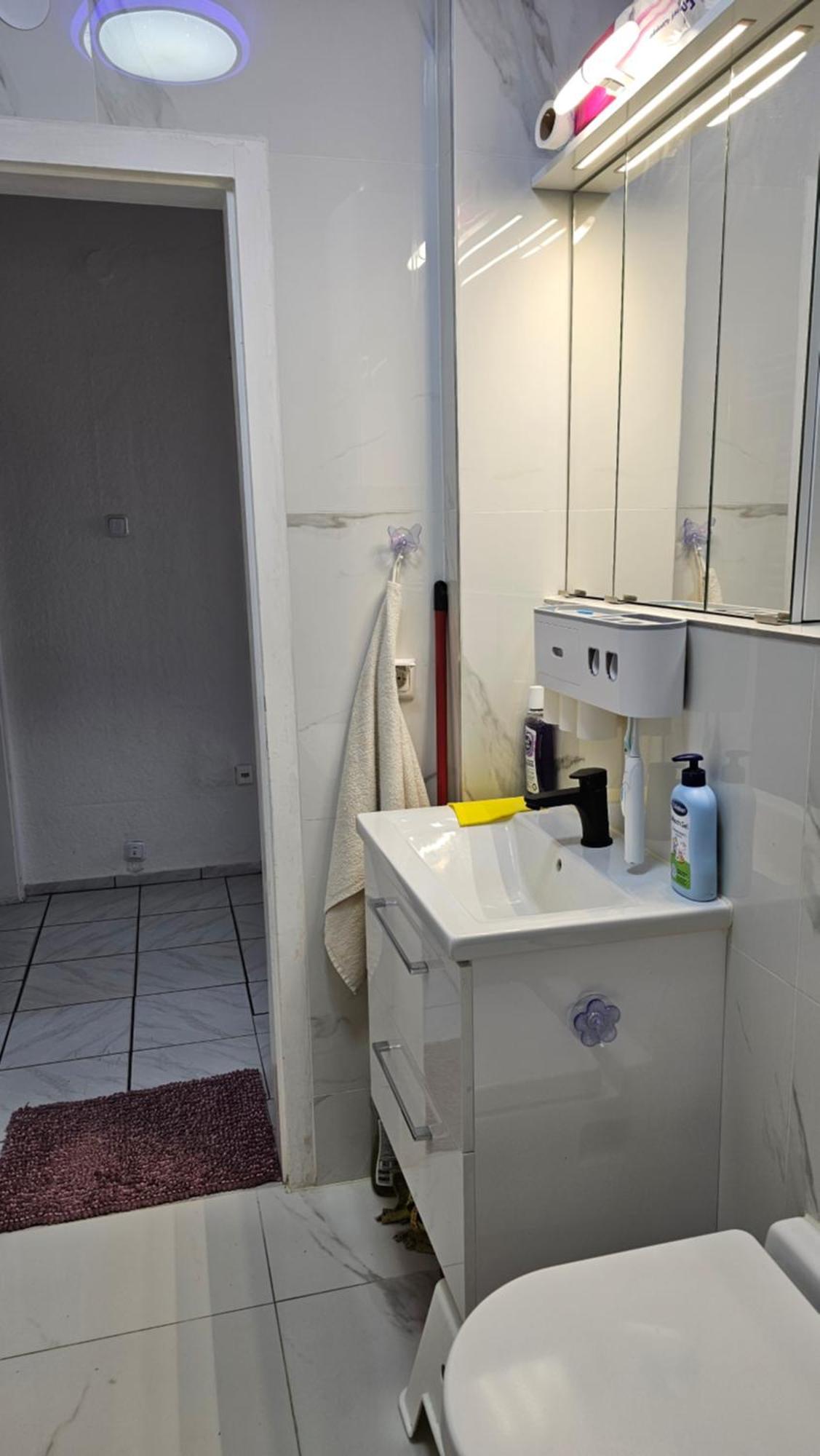 Zimmer In Bilk-Zentrum Duesseldorf Luaran gambar